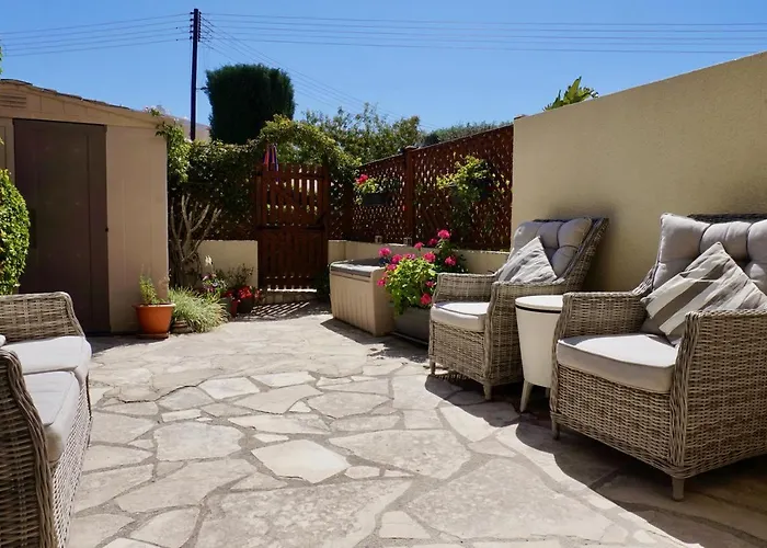 Eva Gardens - Lower Peyia *